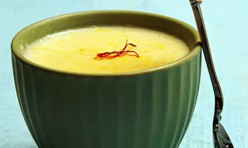 केसर फिरनी की रेसिपी केसर फिरनी की रेसिपी