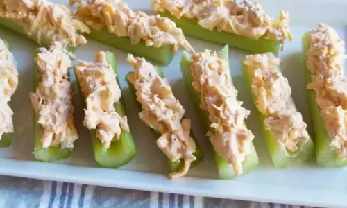 Chicken सेलेरी मिंगल की विधि