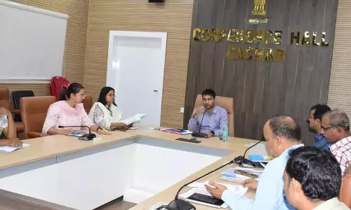 Assam : जिला समिति की बैठक में कछार में मॉडल आंगनवाड़ी केंद्रों की प्रगति पर ध्यान केंद्रित