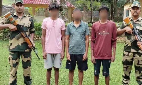 BSF त्रिपुरा ने तीन बांग्लादेशी नागरिकों को पकड़ा