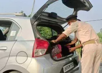 Jamshedpur में 3.13 लाख से ज्यादा कैश जब्त Jamshedpur में 3.13 लाख से ज्यादा कैश जब्त