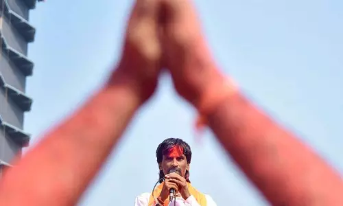 Maharashtra polls: मराठा बहुल निर्वाचन क्षेत्रों में उम्मीदवार उतारेगी उतारेंगे