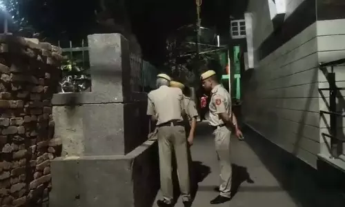 Jahangirpuri में दो गुटों के बीच झड़प में चली गोलियां, 1 की मौत