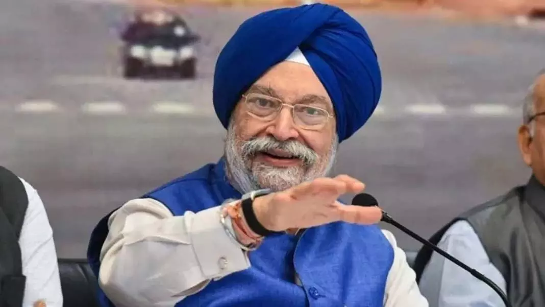 भारतीय पेट्रोकेमिकल्स क्षेत्र 2025 तक 300 अरब डॉलर तक पहुंच जाएगा: Hardeep Puri