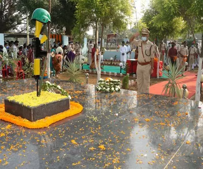 Police Remembrance Day: रांची पुलिस लाइन में वीर शहीदों को दी गयी श्रद्धांजलि