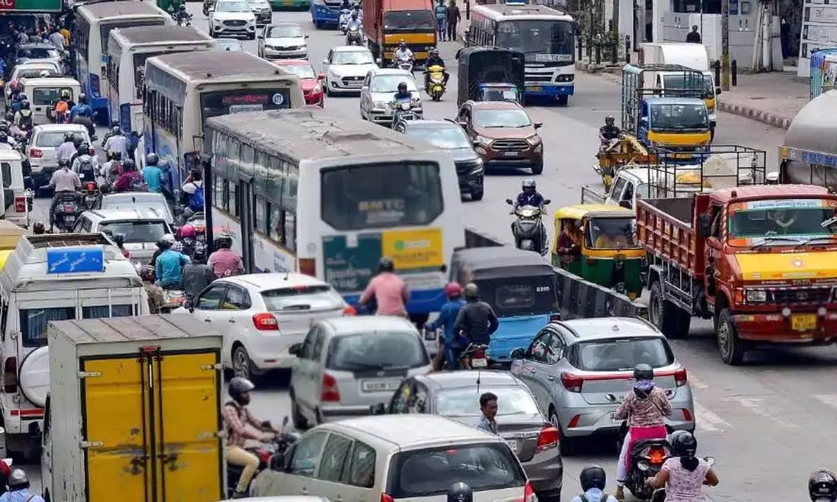 Andhra Pradesh: ट्रैफिक समस्याओं को हल करने के लिए एस्ट्रा ऐप