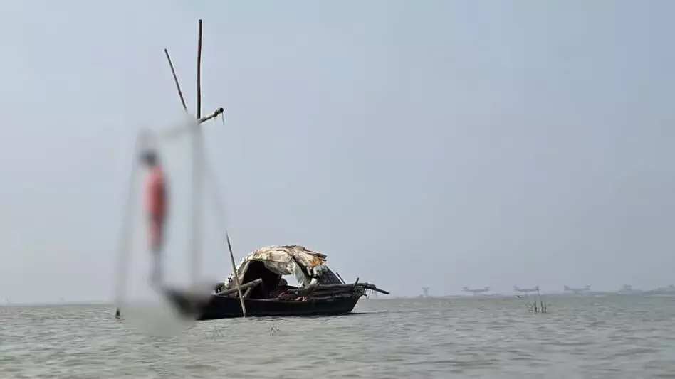 Assam : ब्रह्मपुत्र नदी में मछुआरा मृत मिला, जांच जारी