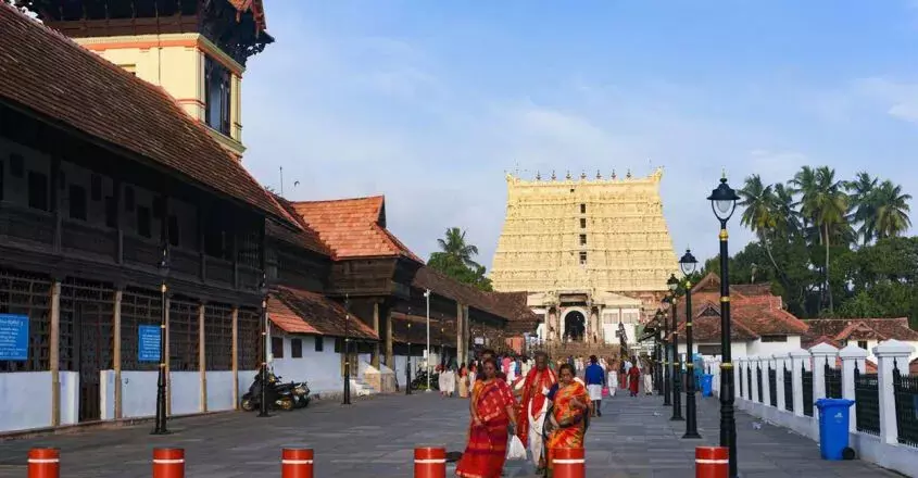 KERALA : श्री पद्मनाभस्वामी मंदिर में कांस्य बर्तन चोरी का आरोपी ने किया बचाव