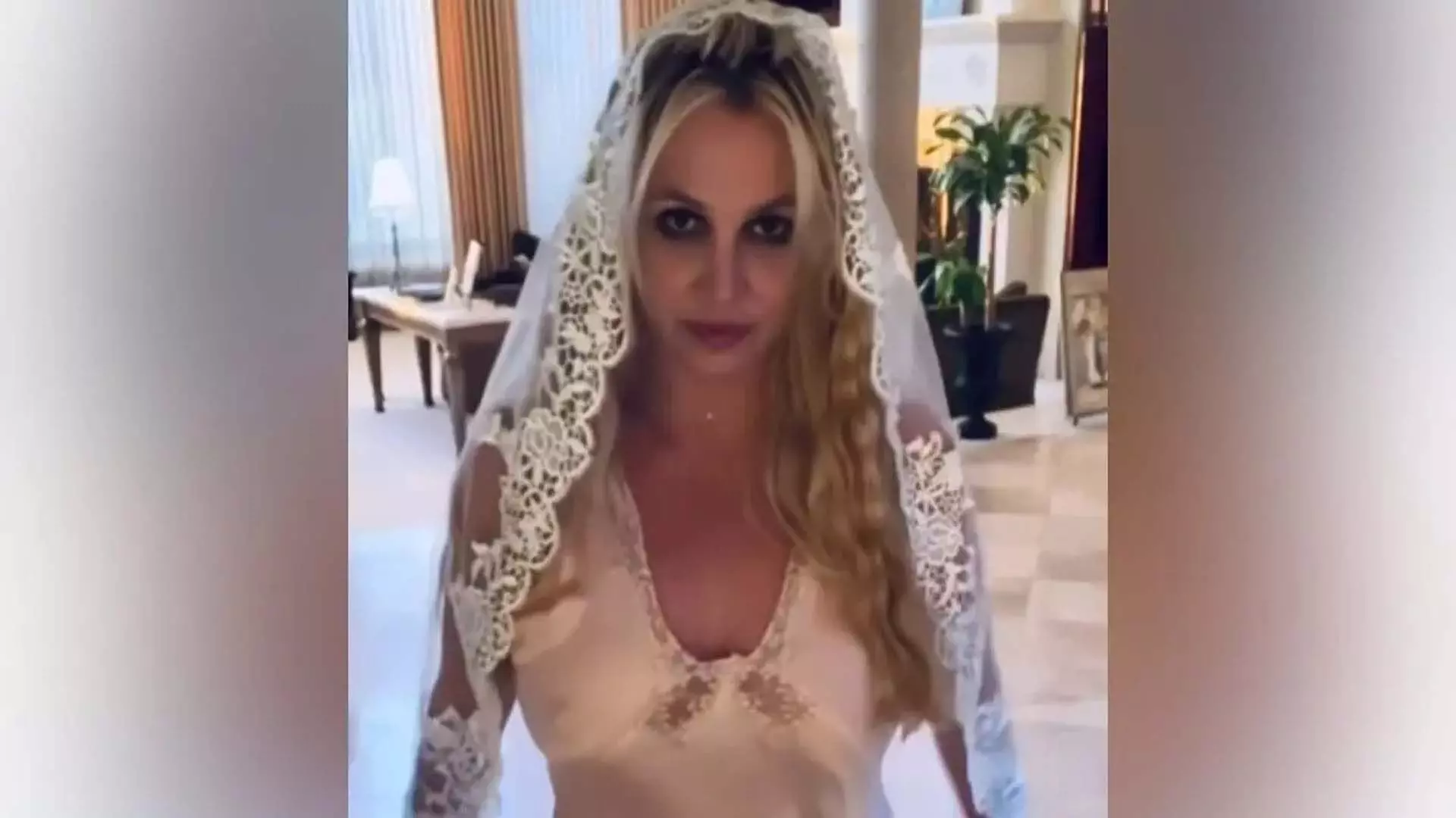 Britney Spears ने खुद से की शादी, इसे सबसे शानदार काम बताया