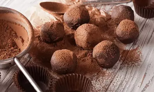 Healthy Traditional Sweet: पारंपरिक मिठाइयों को दें हेल्दी ट्विस्ट Healthy Traditional Sweet: पारंपरिक मिठाइयों को दें हेल्दी ट्विस्ट
