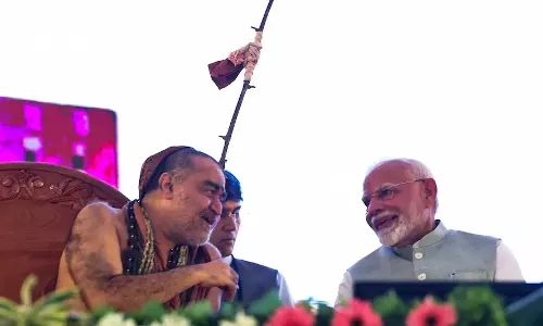 ईश्वर PM मोदी के जरिए करवा रहे हैं कई बड़े काम, शंकराचार्य ने की तारीफ ईश्वर PM मोदी के जरिए करवा रहे हैं कई बड़े काम, शंकराचार्य ने की तारीफ