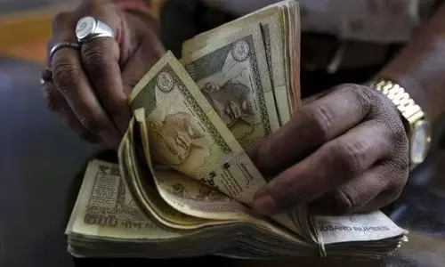 गैर-बैंक ऋणदाता लगातार नियामकीय नियंत्रण के दायरे में आ रहे