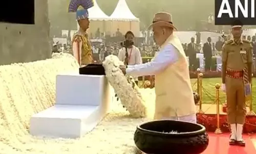 Amit Shah ने दिल्ली में पुलिस स्मृति दिवस पर शहीदों को श्रद्धांजलि दी Amit Shah ने दिल्ली में पुलिस स्मृति दिवस पर शहीदों को श्रद्धांजलि दी