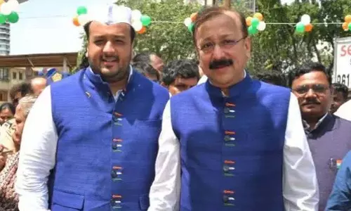 मैं अपने पिता की दहाड़ लेकर चलता हूं: Baba Siddiquis son मैं अपने पिता की दहाड़ लेकर चलता हूं: Baba Siddiquis son
