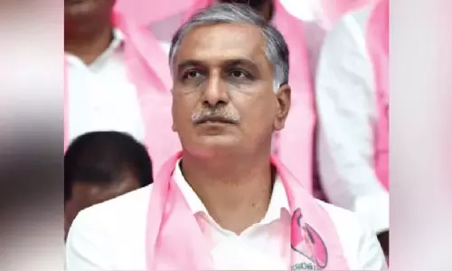 पूर्व मंत्री हरीश ने CM Revanth को नौकरी के इच्छुक लोगों से बात करने की चुनौती दी