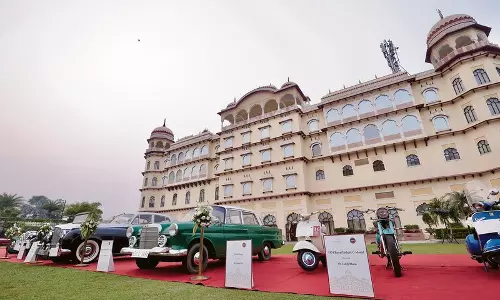 Haryana : करनाल में विंटेज कार रैली में 1919 की सिट्रोन रोडस्टर और रॉयल एनफील्ड का जलवा Haryana : करनाल में विंटेज कार रैली में 1919 की सिट्रोन रोडस्टर और रॉयल एनफील्ड का जलवा