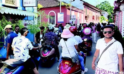 Panaji के लैटिन क्वार्टर निवासियों ने अनियमित पर्यटन के खिलाफ हस्ताक्षर अभियान शुरू किया