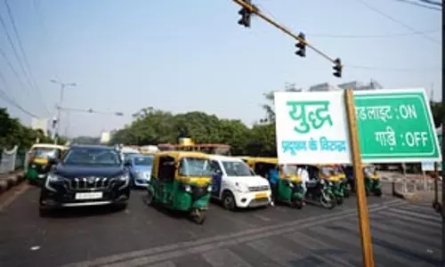 दिल्ली में रेड लाइट ऑन, गाड़ी ऑफ अभियान शुरू, गोपाल राय ने आईटीओ रेड लाइट से शुरू किया अभियान दिल्ली में रेड लाइट ऑन, गाड़ी ऑफ अभियान शुरू, गोपाल राय ने आईटीओ रेड लाइट से शुरू किया अभियान