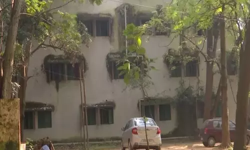 Jharkhand hostel की तीसरी मंजिल से गिरकर जूनियर डॉक्टर की मौत Jharkhand hostel की तीसरी मंजिल से गिरकर जूनियर डॉक्टर की मौत