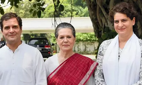 KERALA : प्रियंका गांधी बुधवार को नामांकन दाखिल करेंगी