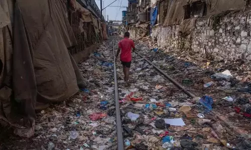 Uncollected Waste: भारत के प्लास्टिक संकट का मूल कारण