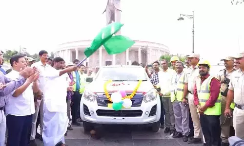 ग्रेटर Hyderabad में बिजली की त्वरित बहाली के लिए विशेष वाहन रवाना किए गए