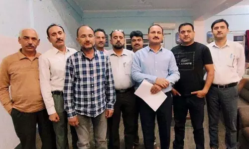 Jammu: प्लस 2 लेक्चरर्स फोरम ने शिक्षा मंत्री से प्रमुख मुद्दों पर ध्यान देने का आग्रह किया