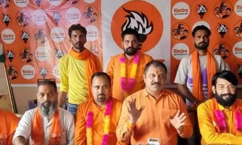 शिवसेना ने गौ संरक्षण कानून की मांग की, J&K इकाई का पुनर्गठन किया शिवसेना ने गौ संरक्षण कानून की मांग की, J&K इकाई का पुनर्गठन किया
