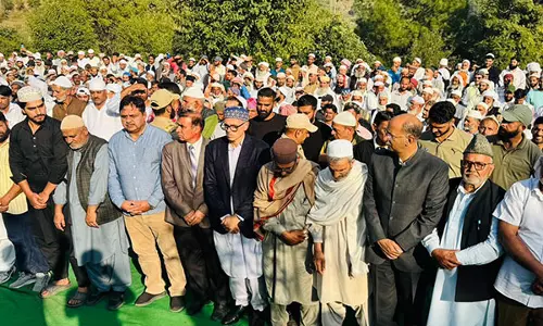 CM Abdullah ने थन्नामंडी विधायक मुजफ्फर इकबाल खान की मां के निधन पर व्यक्त किया शोक