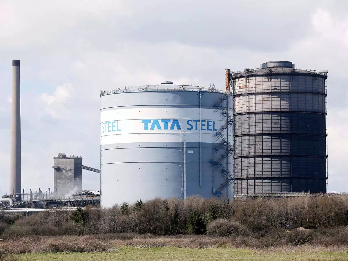 Tata Steel के शेयर में -2.1% की गिरावट