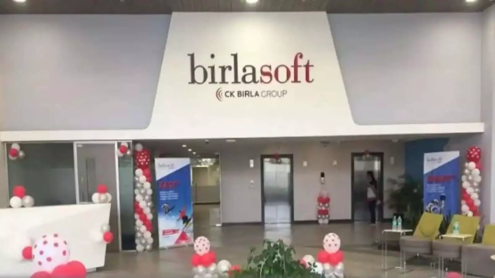 Birlasoft शेयर में -0.81% की गिरावट