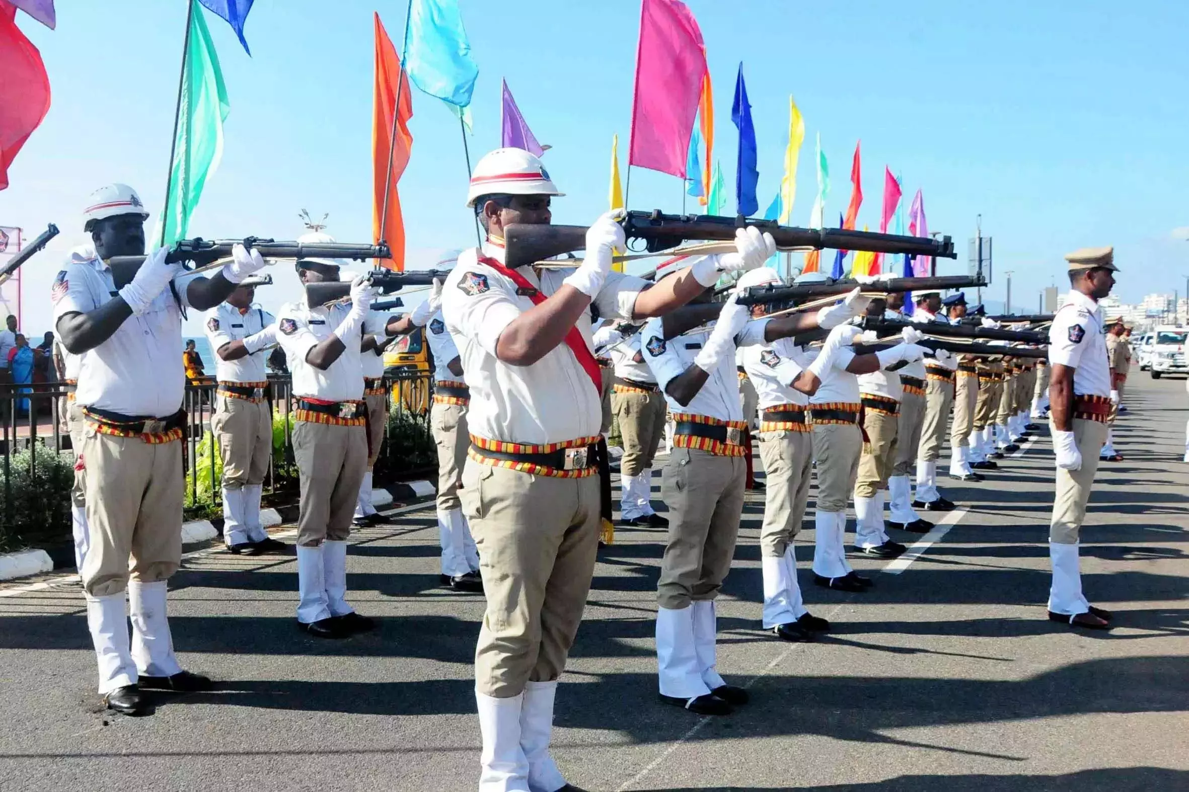 Andhra Pradesh ने पुलिस शहीदों को स्मृति दिवस पर सम्मानित किया