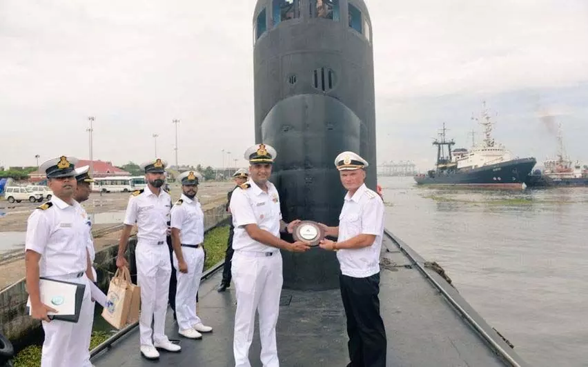 रूसी पनडुब्बी उफा Kochi बंदरगाह पर पहुंची,  भारतीय नौसेना ने गर्मजोशी से स्वागत किया