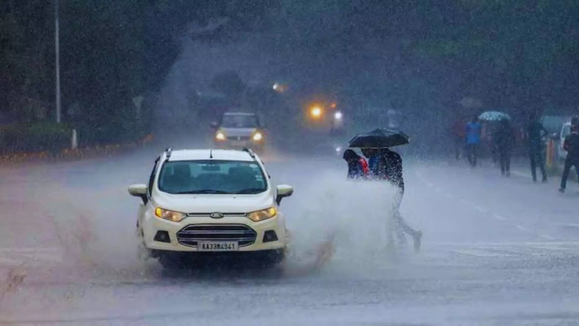 Bengaluru: आंधी-तूफान की आशंका, आईएमडी ने जारी किया येलो अलर्ट