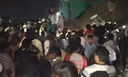 UP NEWS: सिलेंडर फटने से दर्दनाक हादसा,ढहे मकान की छत