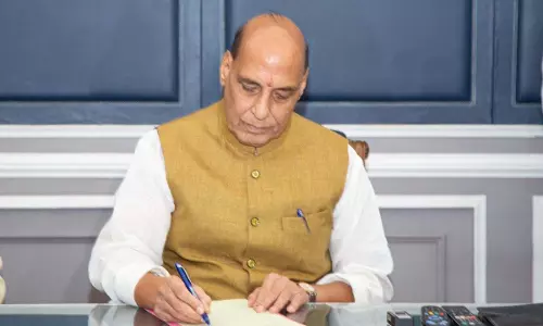 रक्षा मंत्रियों की वार्ता का उद्देश्य भारत-सिंगापुर रक्षा संबंधों को मजबूत करना रक्षा मंत्रियों की वार्ता का उद्देश्य भारत-सिंगापुर रक्षा संबंधों को मजबूत करना