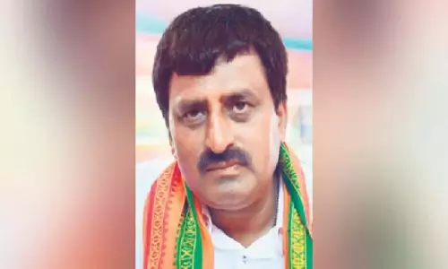 Karnataka: योगेश्वर कांग्रेस में शामिल हो सकते