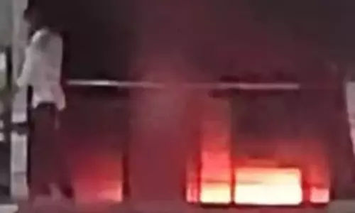 Meerut: रशीद नगर स्थित मकान की दूसरी मंजिल में भीषण आग