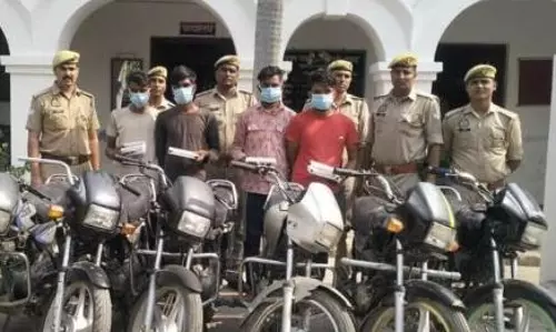 Saharanpur: पुलिस ने चोरी की बाइकों के साथ चार शातिर चोरो को दबोचा Saharanpur: पुलिस ने चोरी की बाइकों के साथ चार शातिर चोरो को दबोचा