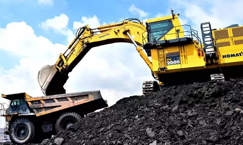 Coal India के शेयर में -0.83% की गिरावट Coal India के शेयर में -0.83% की गिरावट
