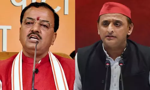 Hardoi: अखिलेश यादव माफिया और दंगाइयों पर कार्रवाई से विचलित हैं: केशव प्रसाद मौर्य Hardoi: अखिलेश यादव माफिया और दंगाइयों पर कार्रवाई से विचलित हैं: केशव प्रसाद मौर्य