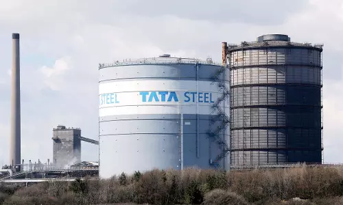 Tata Steel के शेयर में -2.1% की गिरावट