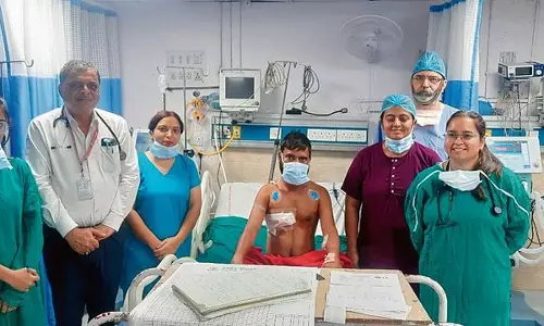 रोहतक PGIMS के डॉक्टरों ने मरीज के दिल से चाकू निकालकर बचाई जान रोहतक PGIMS के डॉक्टरों ने मरीज के दिल से चाकू निकालकर बचाई जान