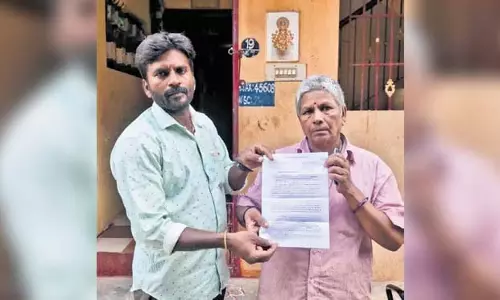Ambur में 58 वर्षीय चमड़ा कंपनी के कर्मचारी को 2.3 करोड़ रुपये का GST नोटिस मिला Ambur में 58 वर्षीय चमड़ा कंपनी के कर्मचारी को 2.3 करोड़ रुपये का GST नोटिस मिला