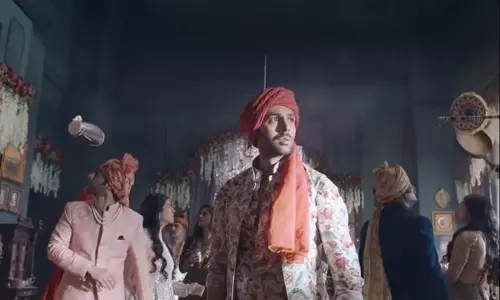 1993 की फिल्म का हिंदी रीमेक 2007 में रिलीज़ किया गया 1993 की फिल्म का हिंदी रीमेक 2007 में रिलीज़ किया गया