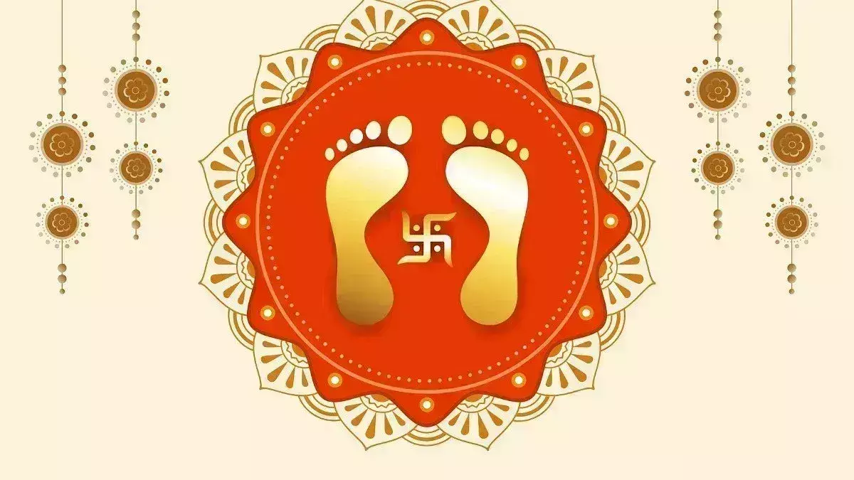 Dhanteras के शुभ अवसर पर करें पूजा, मां लक्ष्मी बरसाएंगी अपार कृपा