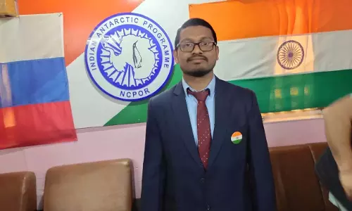 Andhra Pradesh: आदिवासी व्यक्ति भारतीय वैज्ञानिकों को अंटार्कटिका ले गया Andhra Pradesh: आदिवासी व्यक्ति भारतीय वैज्ञानिकों को अंटार्कटिका ले गया