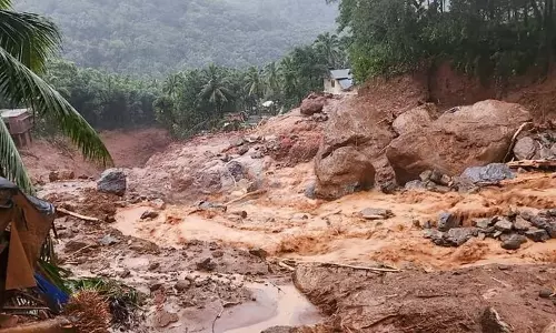 Arunachal में भारी बारिश के बीच विनाशकारी बाढ़ और भूस्खलन की आशंका, सीएम खांडू ने दी चेतावनी