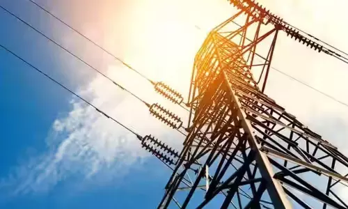 Assam ने शहरी और ग्रामीण क्षेत्रों के लिए 24/7 बिजली आपूर्ति सुनिश्चित की Assam ने शहरी और ग्रामीण क्षेत्रों के लिए 24/7 बिजली आपूर्ति सुनिश्चित की