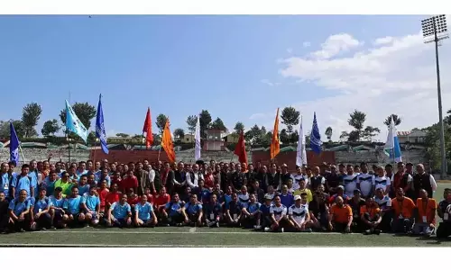 Nagaland : 8वां वार्षिक अंतर-कॉलोनी फादर्स फुटबॉल टूर्नामेंट शुरू हुआ Nagaland : 8वां वार्षिक अंतर-कॉलोनी फादर्स फुटबॉल टूर्नामेंट शुरू हुआ